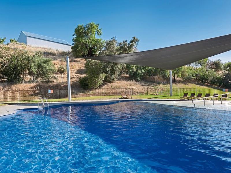 B40A981E030BB3F5AF385D65F4298690