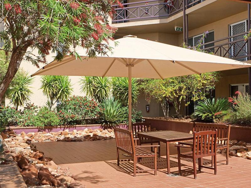 CB1881F6B05993372A9C6FE8C1D9B91D