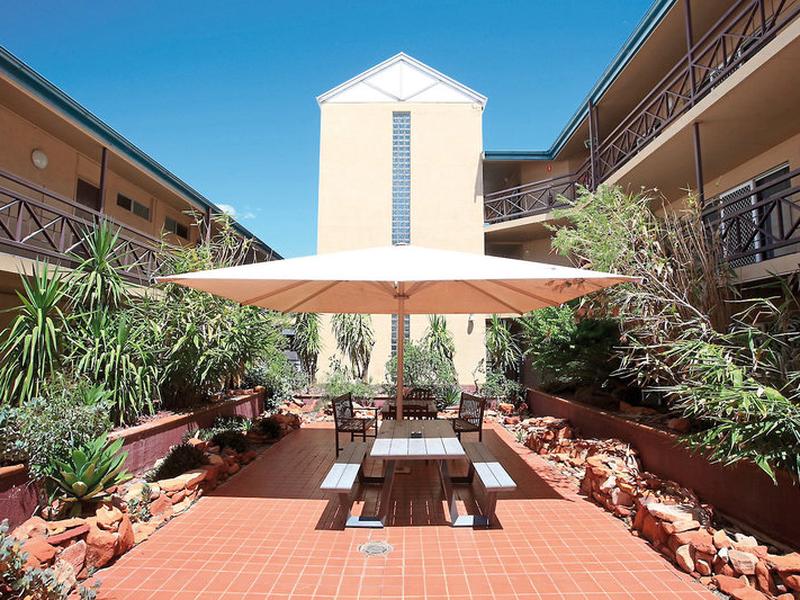 DFA700DD497F7447A9E07360EF153F55