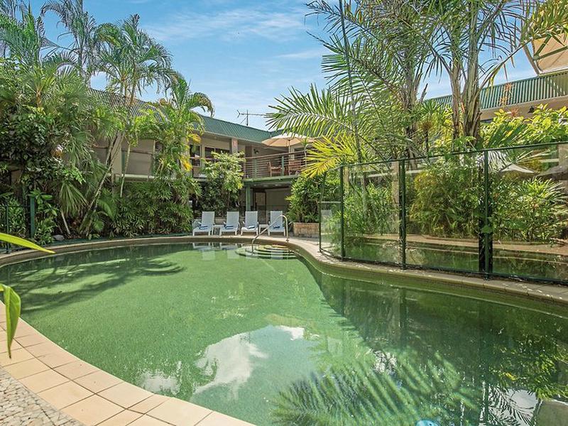 91381C74816AE8C0E1F7FB40F6D455C3