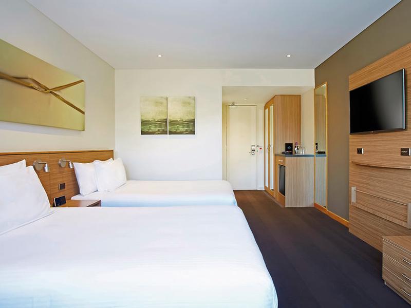 C0AB9185487AA0E74D8DA9A6012B9F26