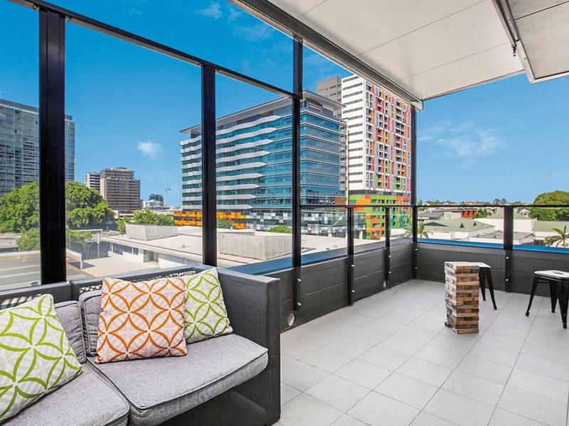 9B45DE7BD3FF309EF0FCED5E5436989B