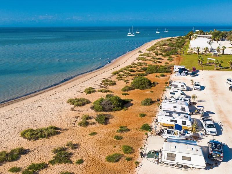 69A3821938358B92DEA409D44336C042