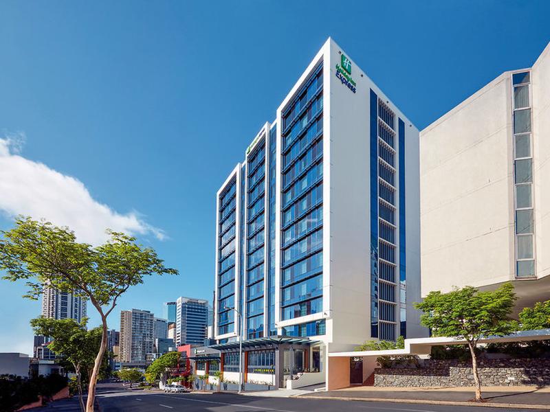 FC5E63B2E45D89F5BFCDA651DA258B4F