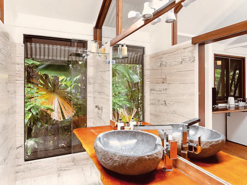 2B4ECE2C00DE89BA2B3B4400EC933455