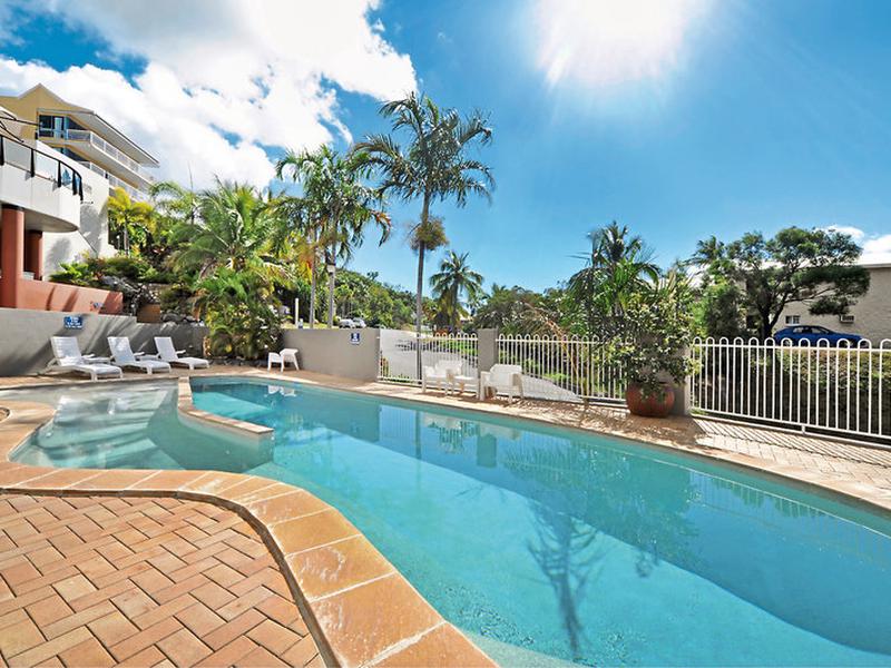 B6950671C39D9E09FE94D0F4DD96D2AC