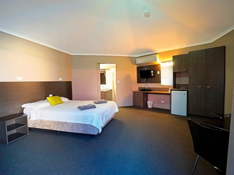 845F52E2D772451B064BA69DBB8E7BC3