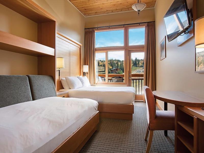 D4C4B562E1008408B3FCF214335F5AAF