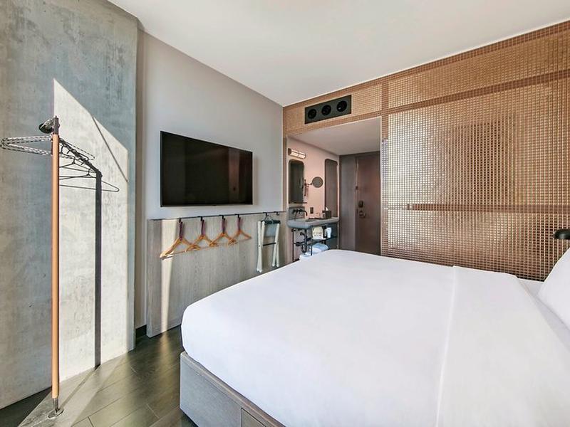 EDD6CAAB9CEE5BFD737A8179916EE22D