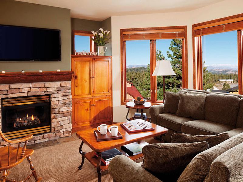 BB90C315E35B5F756861B5C4BC816428