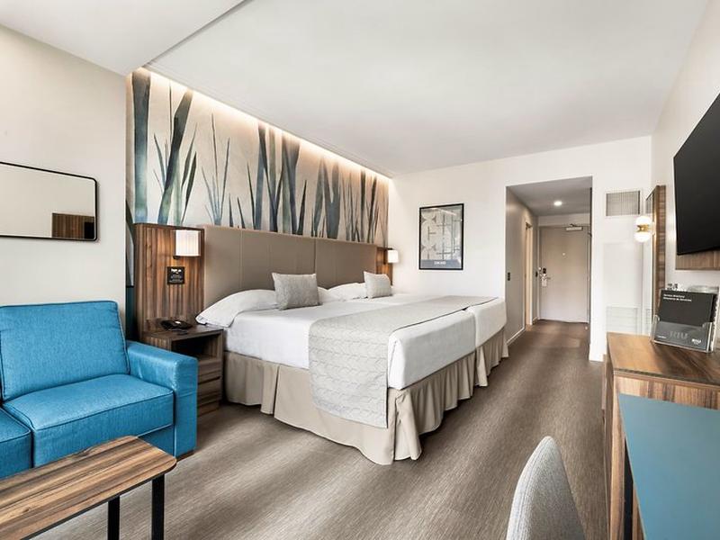 3EB6D9E8B5FFE734AF80CA70B0B4D1EF