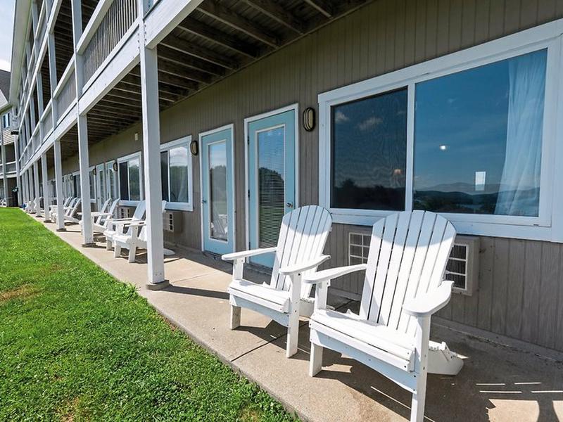 4A2ED2EE46758F3ABB3A1DB9E8EA8648