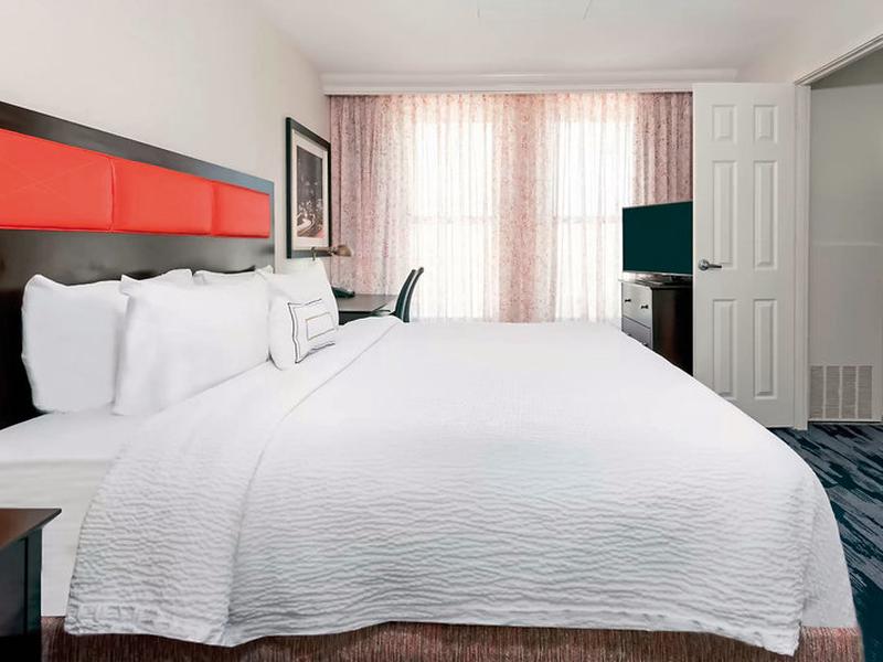 CFEFF62122BD4B1A7D7513DA12EB8921