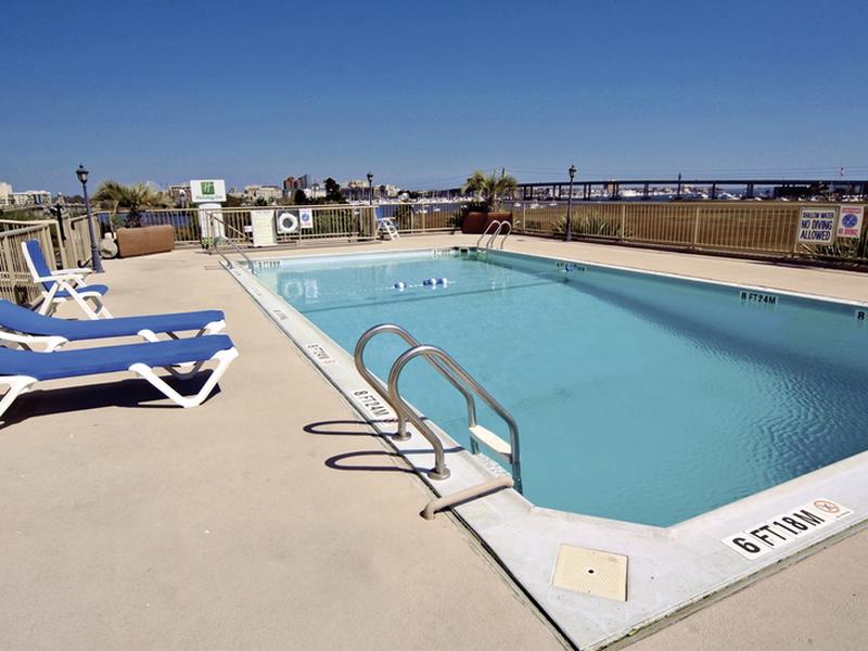 0524FC1805D36E97C0F3D3E8A18DAA7D