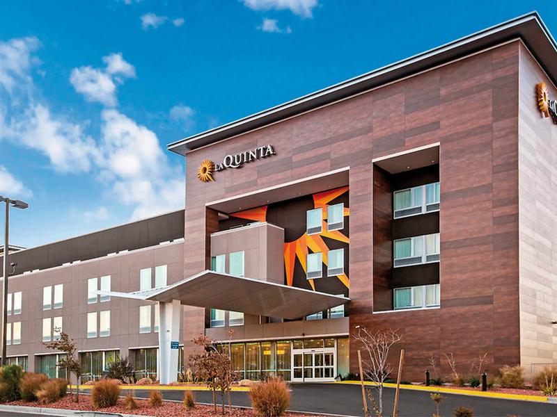 FAB68AE0F170FAC8A5CFC20F2F8ED32B