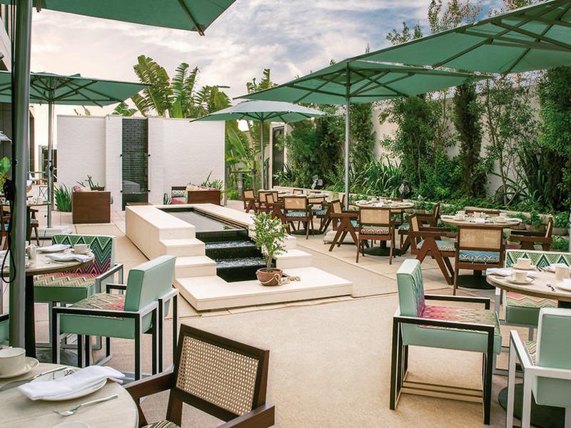 EB9C0986C13DA9D7AD7C9E5117658CCD