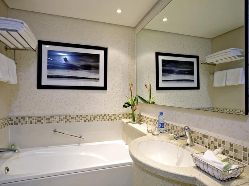 916FDE39CAE9C2A950846C37007E8415