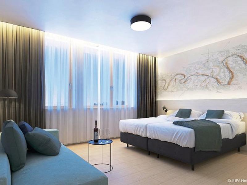 1CDFBB17496F18D4D453931E85ADD3C6