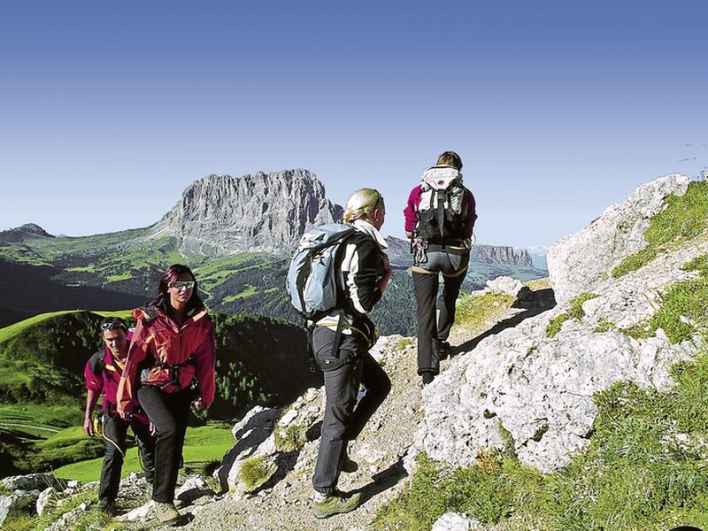 6877D2B7B4E79BC5FDAEF1BFC69C8163