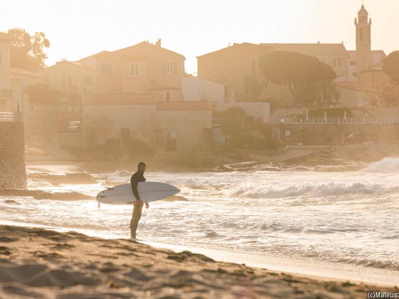 21E058C516FBA0E23011FB3B61A10A33