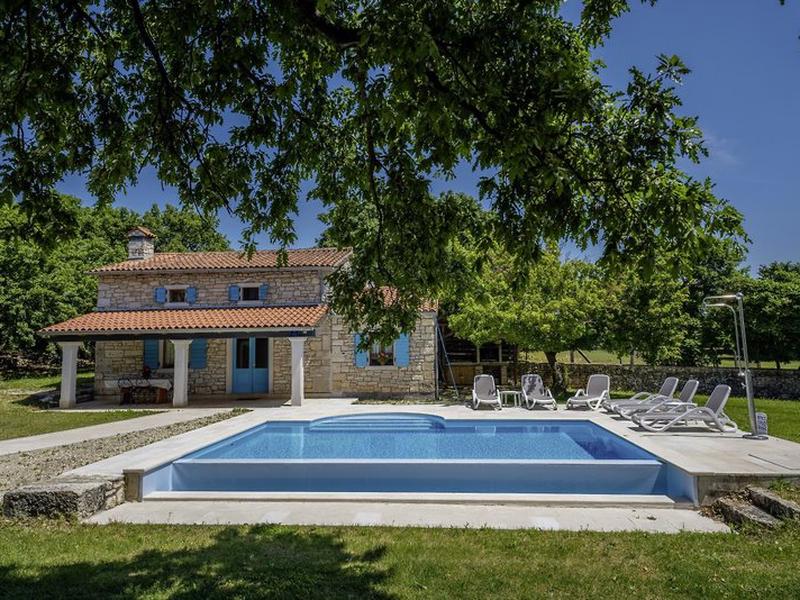 C1E81B16F19B98F6EE0C34A948D3816F