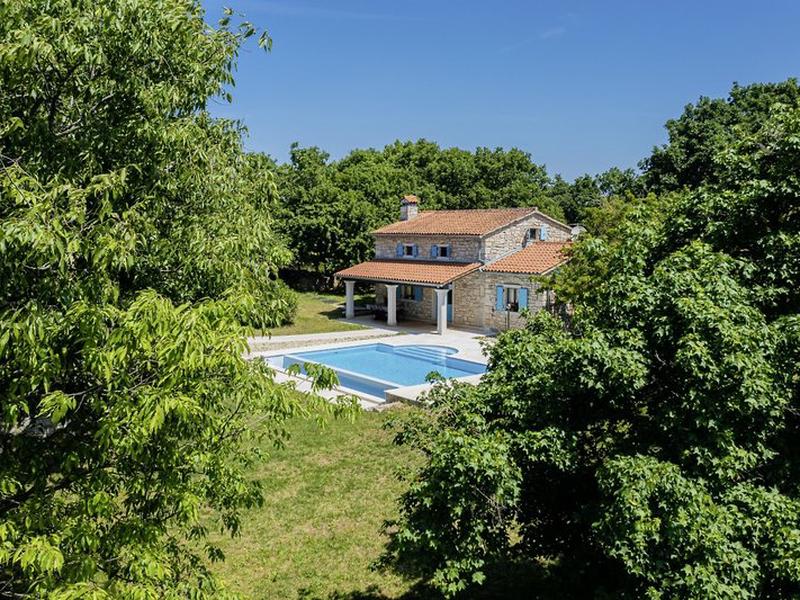 BAF1C6B463C468BA219B293407C5E714