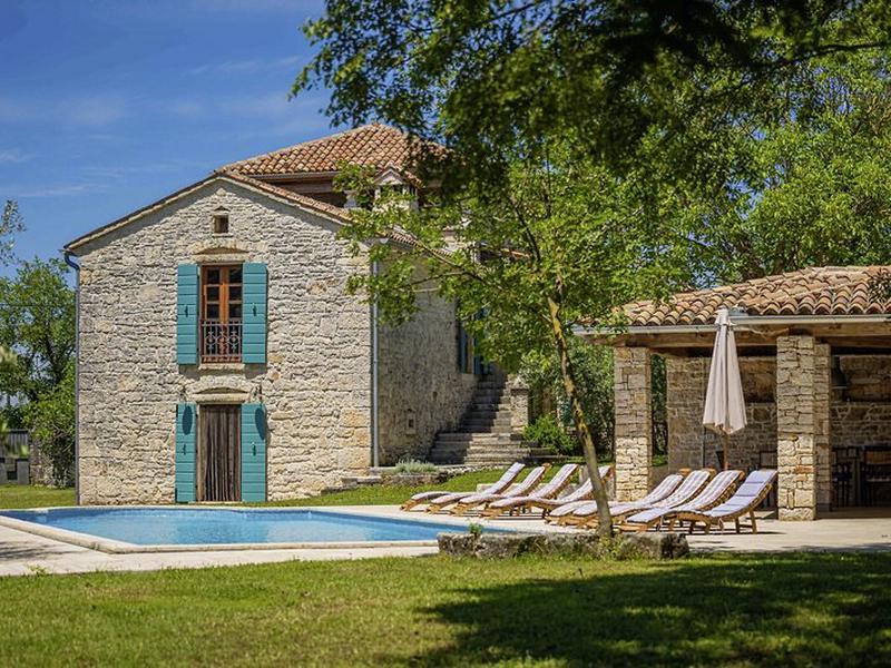 B66D9E0E352EBF7F4ED1146ECED0795A