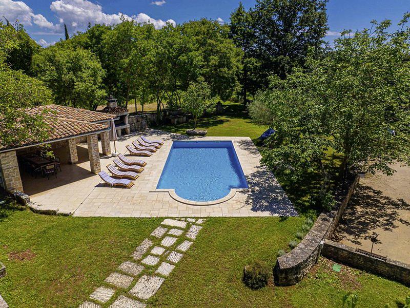 2AA94719C94097C1B054066A1A170492