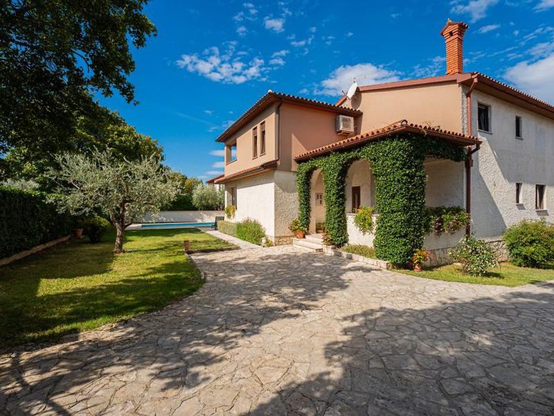 149D8B28DB09D03C66F55D66A72A0F93