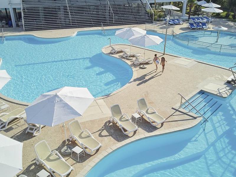 B9918B76DD4FA0C5E3BF1C71AFCB76D8