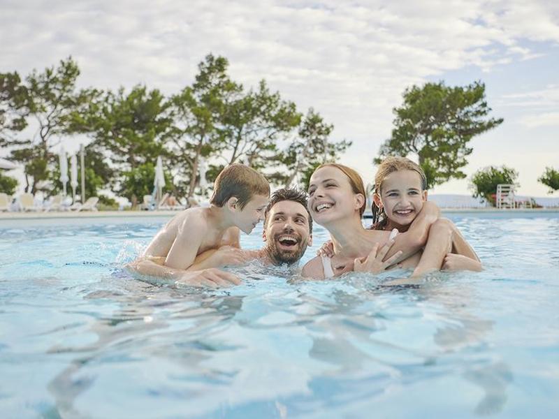 BDF0357B3A096E69FBBDA733CB705890