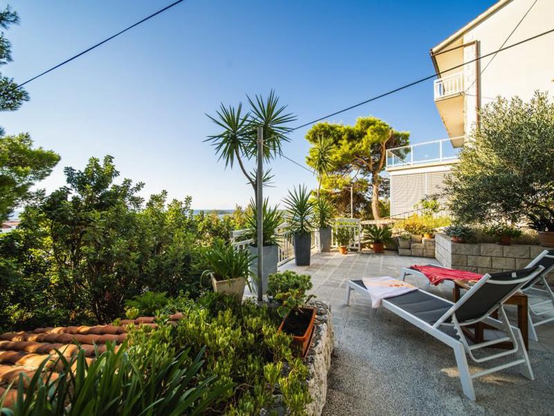 FAEE6DFD674F32E5C7959284AE1DBD39