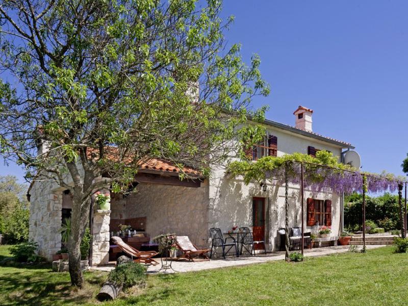 4261E78F14837108A6B56E99BBDC5E85