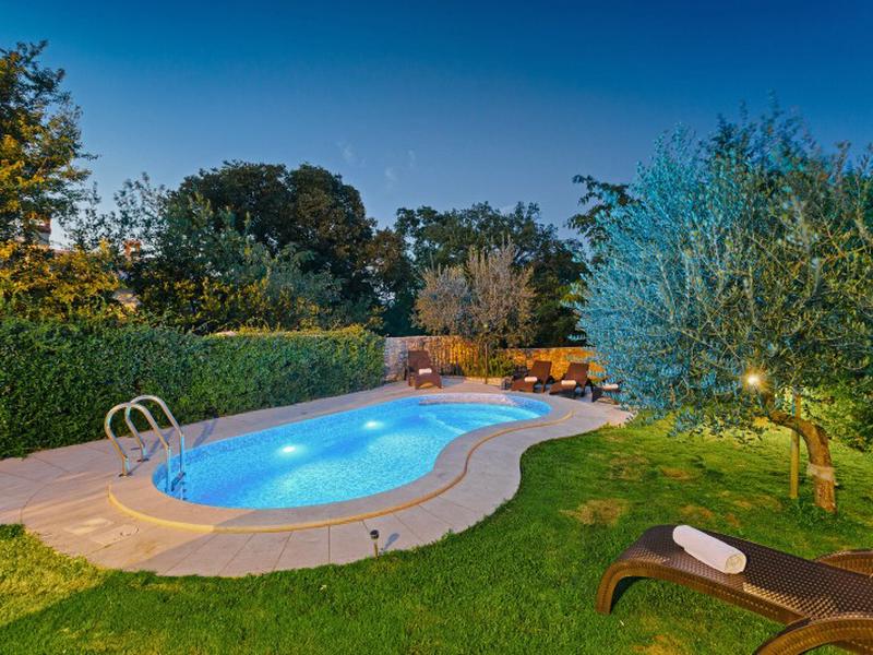 7E448D243199661BA86575B6E6587019