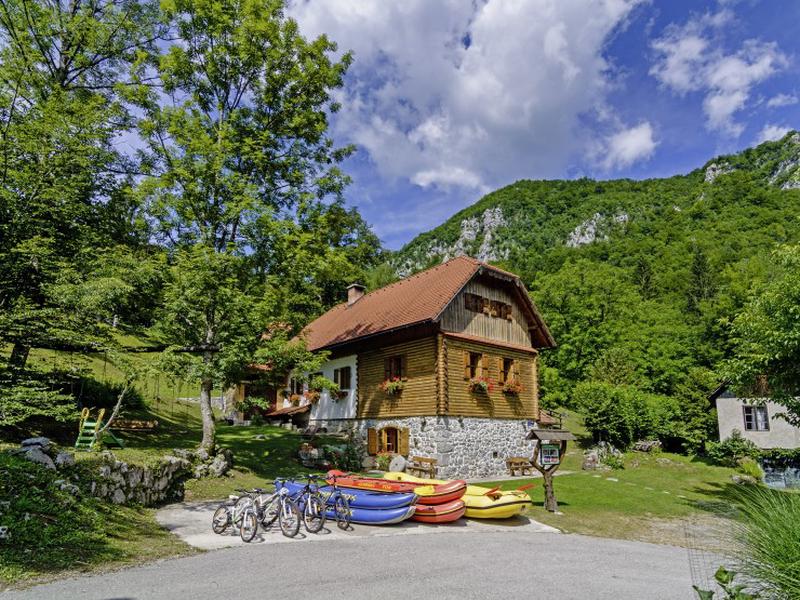 28E3214C2C6E0C32A76B6ADE315F6940