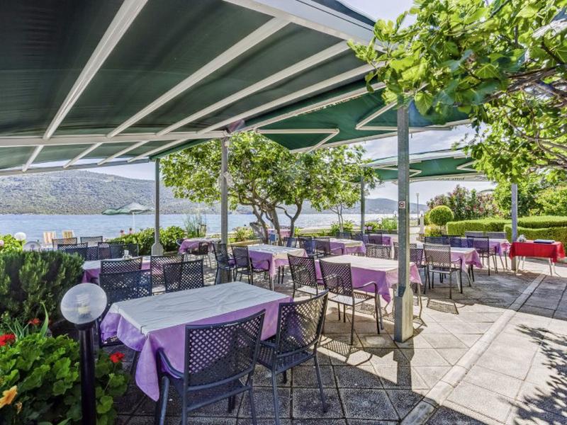 0AFC7453143D40DD32EC674D1FCB441D