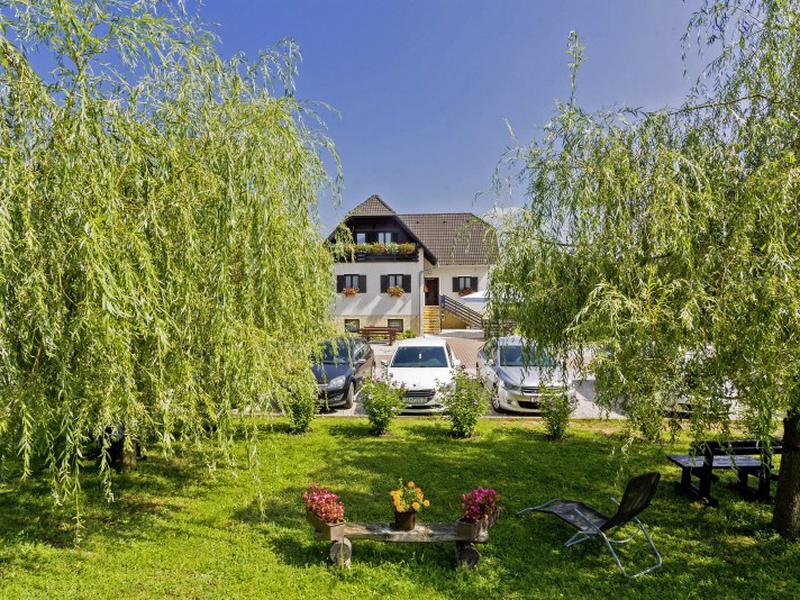 006BC4620A09E1D0E83B2BD2B9E9F06A