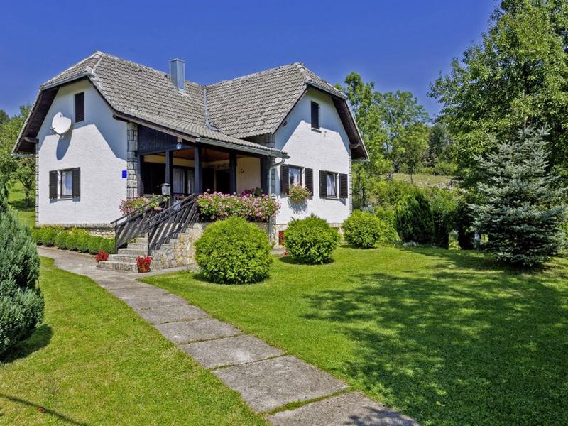 D3872B5F5BAC1A8AAC9CBE70D5A7D06D