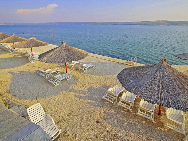 73B937943BD976EEDC79A8AC71F51180