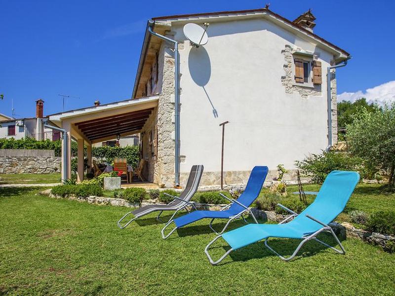 40C7C25B429957DA5AC61E7CC4976C2F