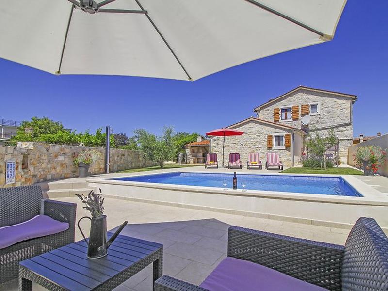 C8C8FC7CC903C61825A3A9E6426B800A