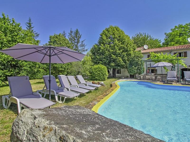 AEEE9928A5457B3E0F6E65E32B646440