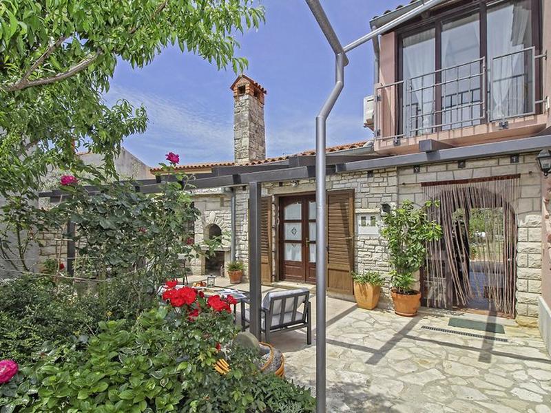 98F5517B767636034B875570BA31EED6