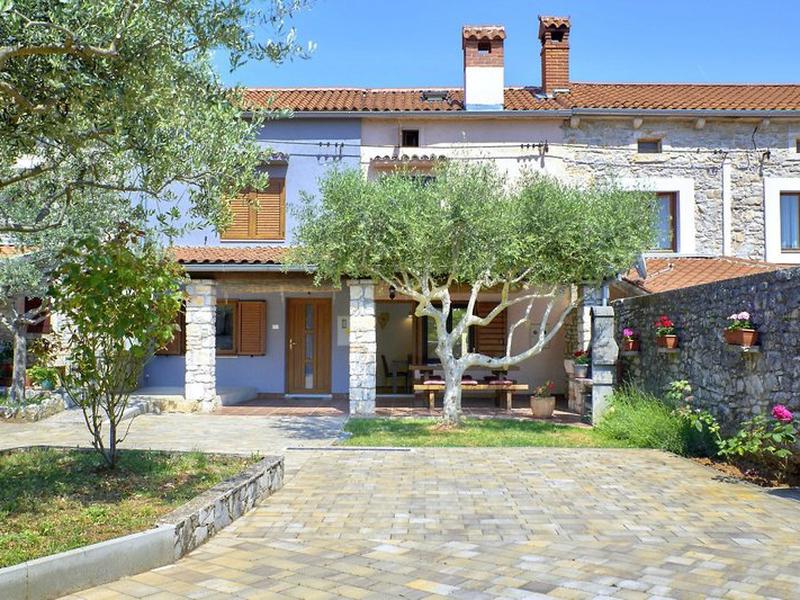 EA971ED838405D0E6CC7E9B1A60B3094