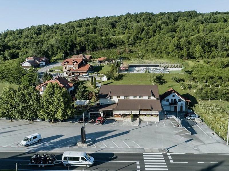 89744720B609583B33F57D9F822520E4