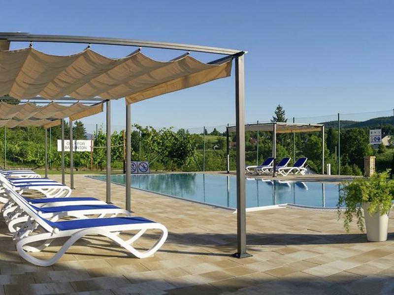 999D363088200BB8AD916F4D5A3A547E