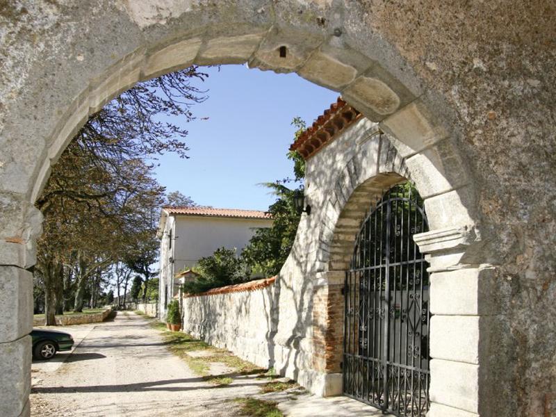 6DB54AAC0667F5FD25C3C10AFC7AAECC