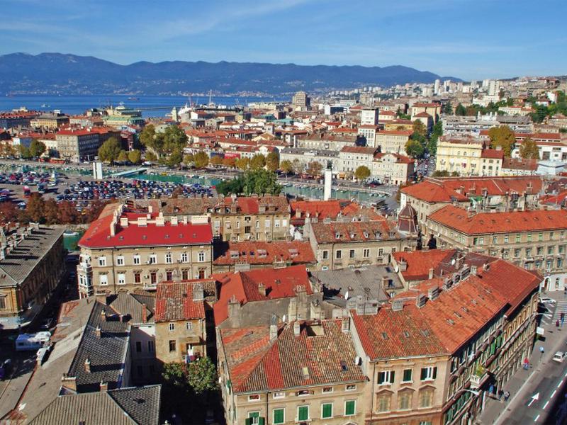 5CD4B2824973757DFF8D824D187EDC03