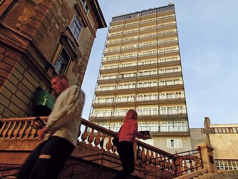 DEC3C22652BEFEC2E2161780F1DD60F4