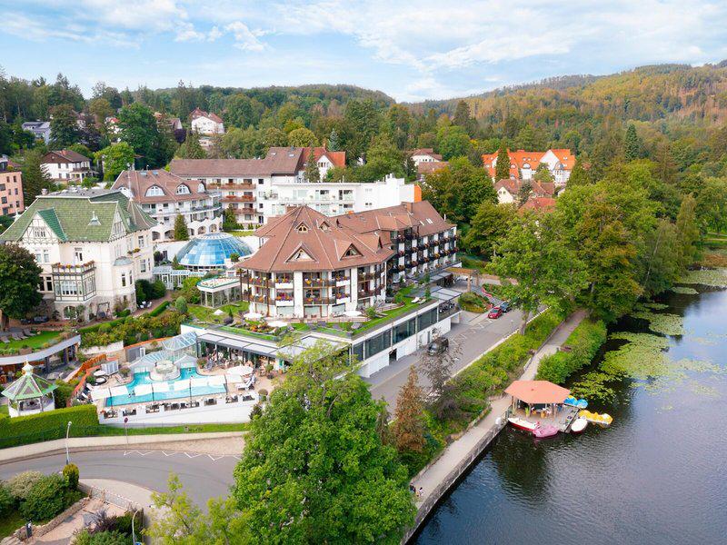 3223568BB773443A11A1B8C96E6C7F27